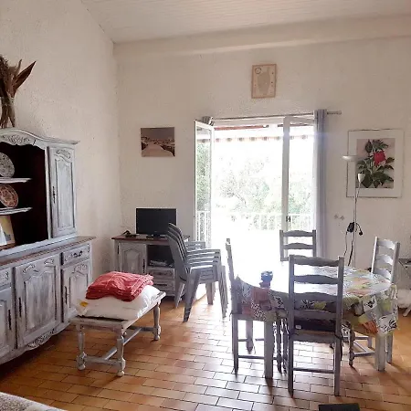 D'une A Grosseto Prugna A 50 M De La Avec Vue Sur La Et Jardin Clos *